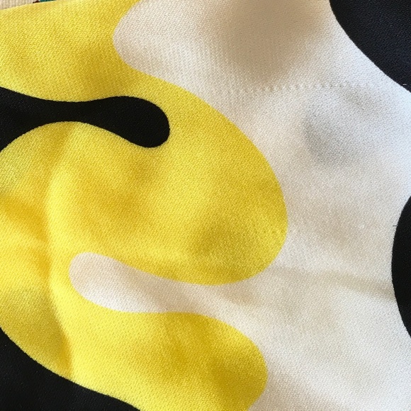 DIANE VON FURSTENBERG B&W Yellow Silk Twist Dress - Picture 8 of 8
